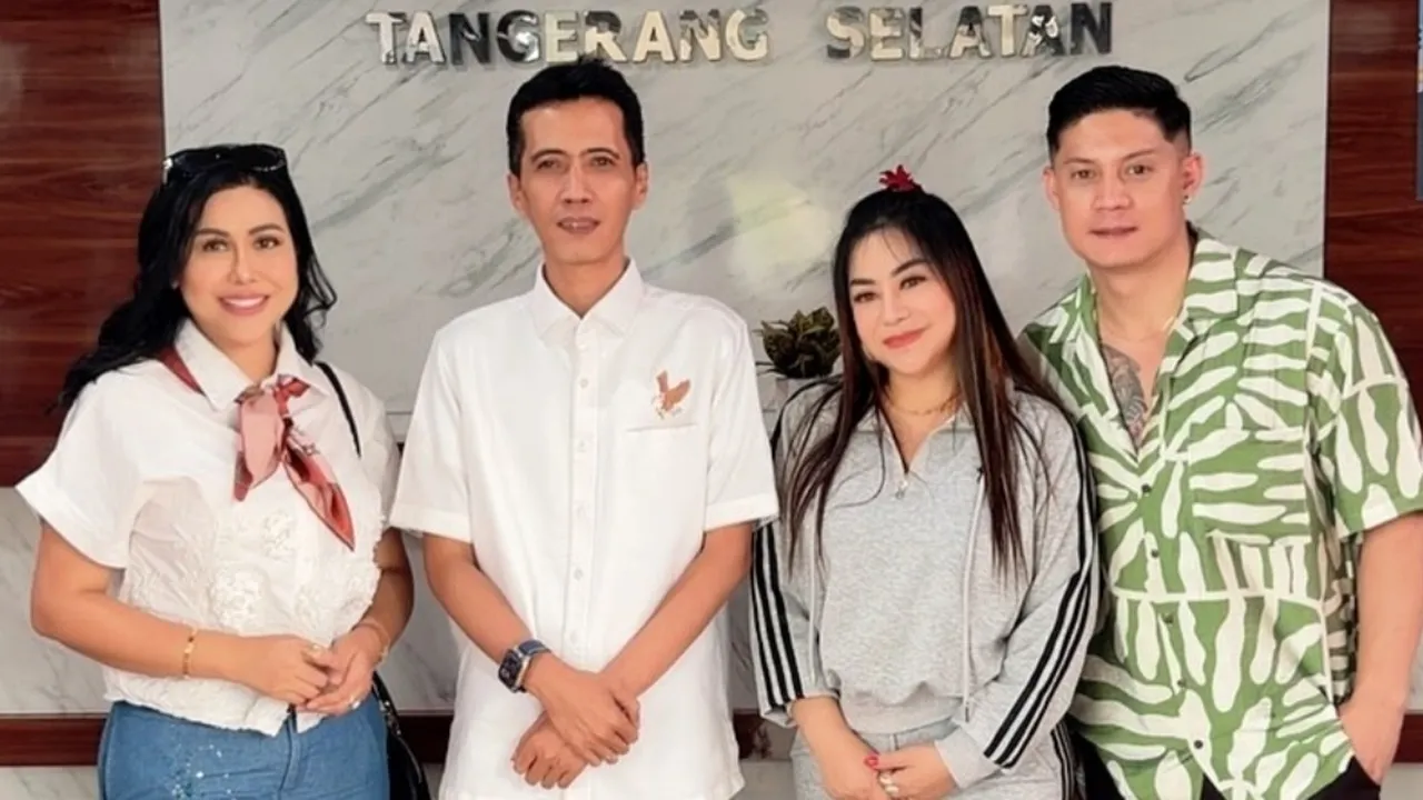 Kena Tipu Tiket Umrah Miliaran Rupiah, Anisa Bahar dan Ratu Meta Resmi Jalani BAP
