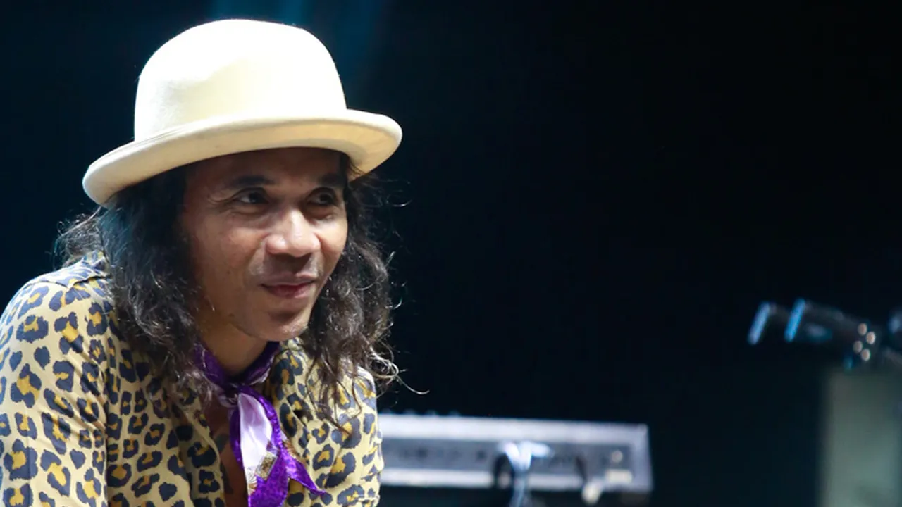 Kenang Glenn Fredly, Kaka Slank: Senyumnya Menenangkan