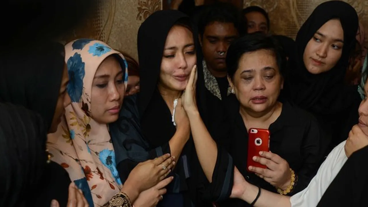 Kenang Suami, Uli: Herman 'Seventeen' Suami dan Ayah yang Bertanggung Jawab