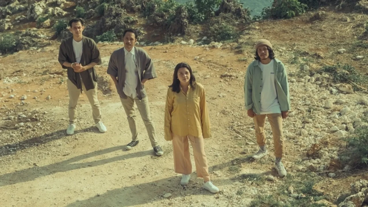 Keponakan Ashanty, Kinanti Siddik Rilis Single 'Bukan Jalan Kita' Bersama Band Senja