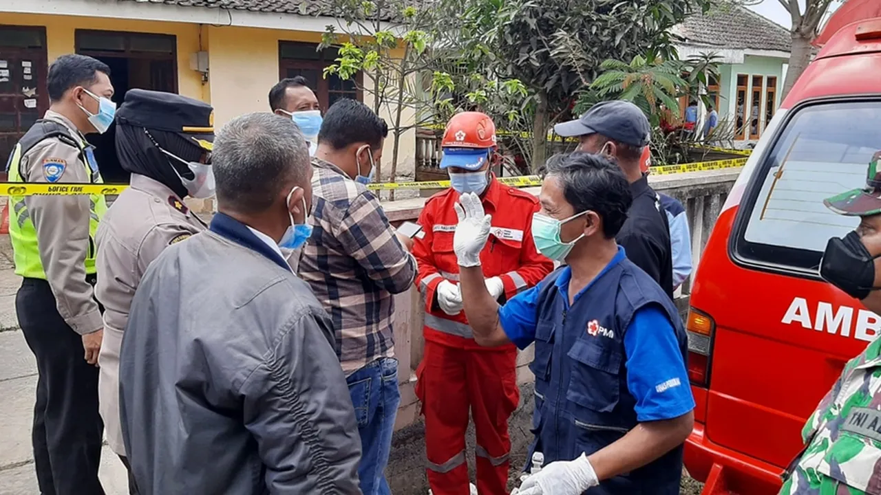 Kerangka Manusia Ditemukan Terbungkus Tiga Selimut