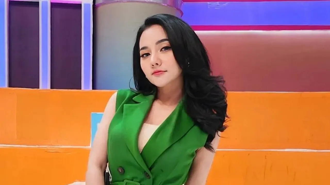 Kerap Berpenampilan Seksi, Lala Widy Senang Dapat Izin Recycle Lagu Rhoma Irama