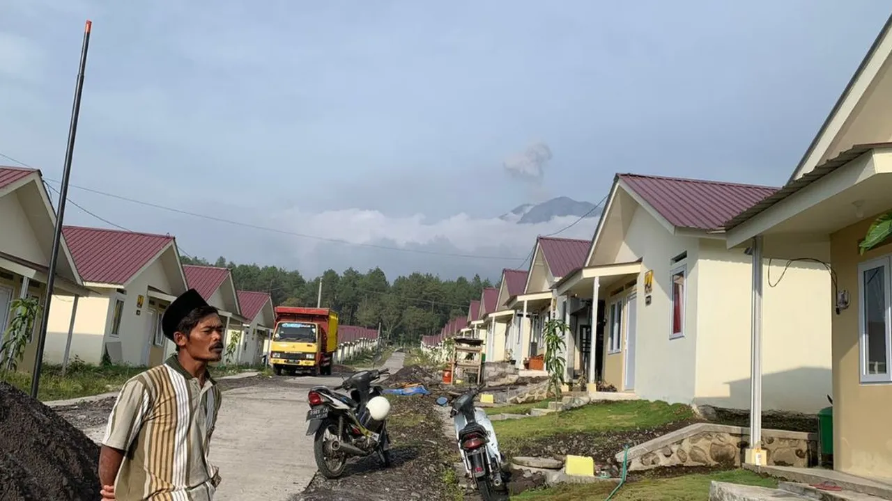 Keyakinan Suyudi Bertahan di Hunian Relokasi, Saksikan Kengerian Awan Erupsi Semeru
