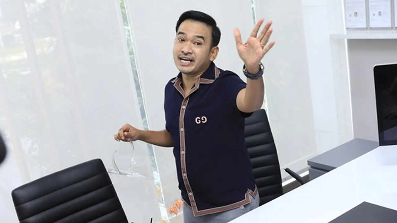 Khayalan Ruben Onsu, Syuting Tidak Make Up Seperti Ari Wibowo