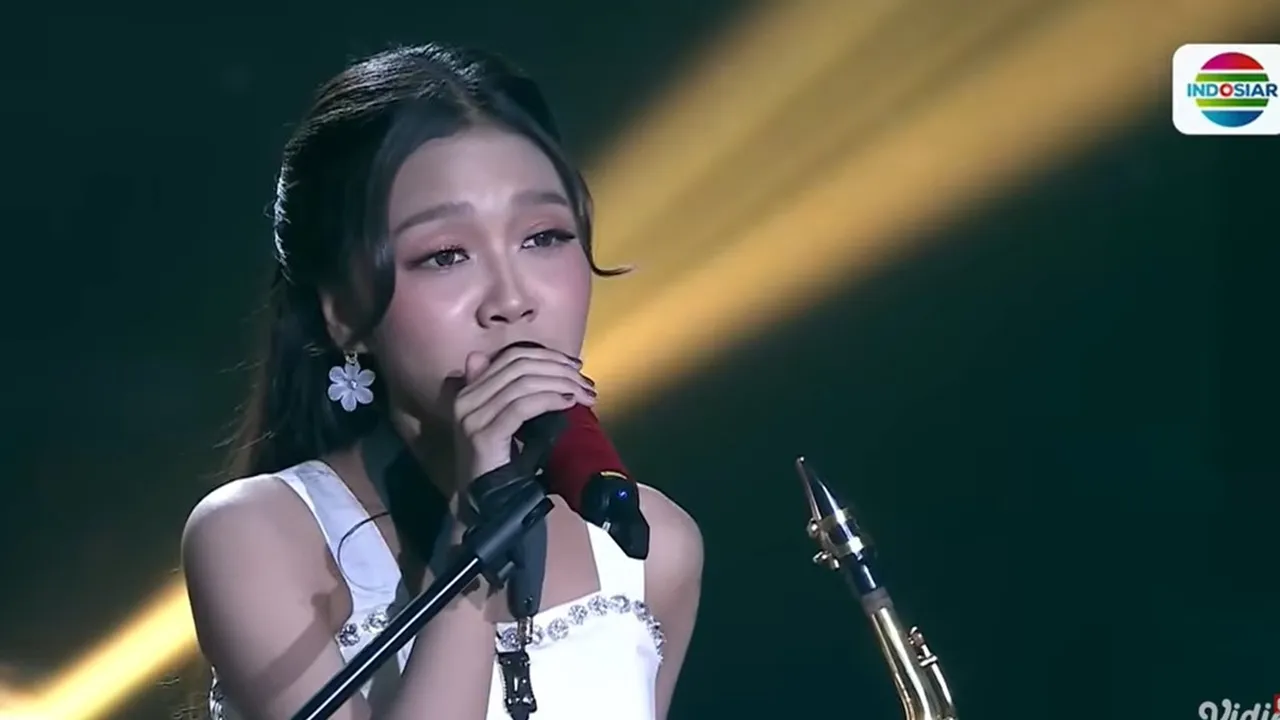 Khinan Dangdut Academy 8 Tuai Standing Ovation dari Dewi Perssik, Lesti Sampai Terharu