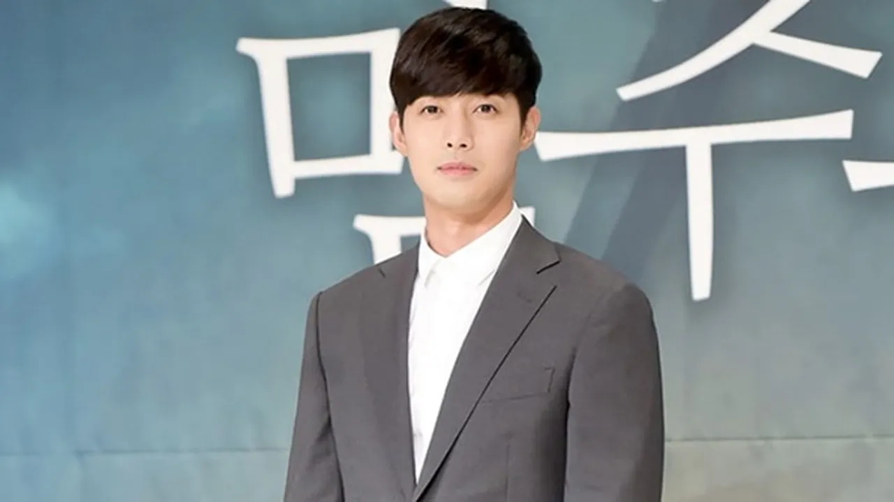 Kim Hyun Joong Curhat Belum Pernah Bertemu Dengan Putranya