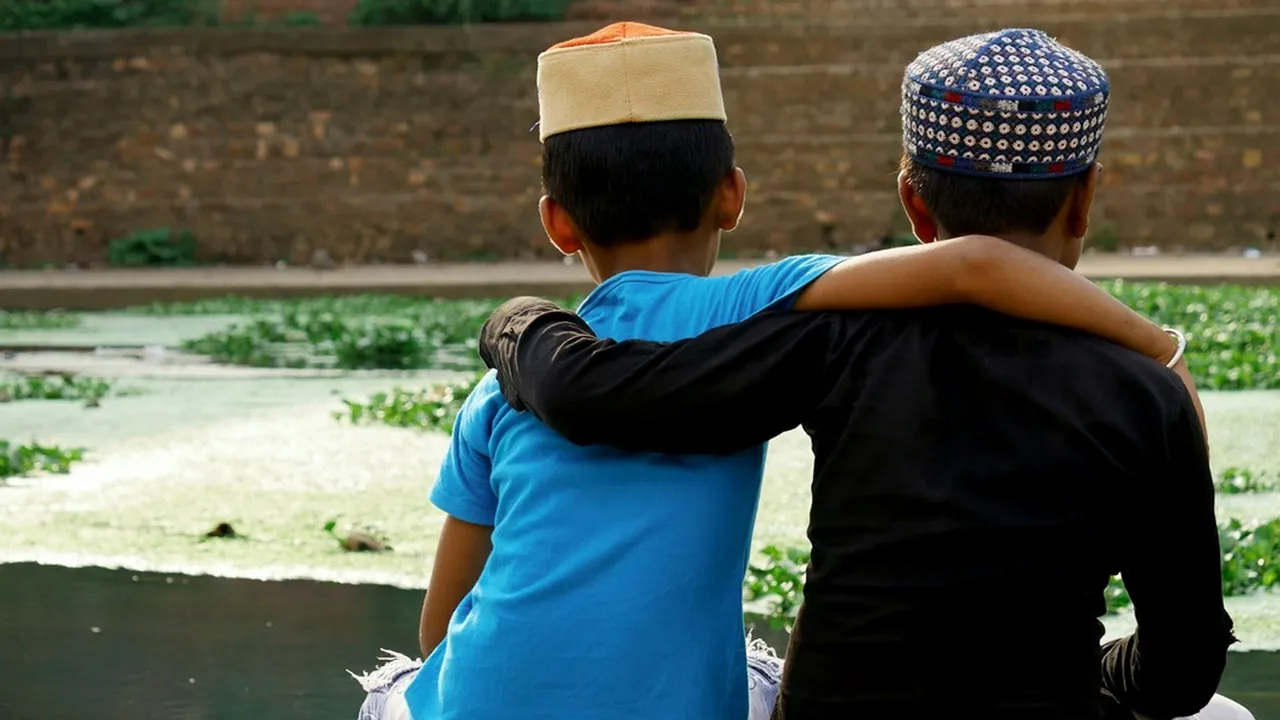 Kisah Baju Lebaran Hasan Husein: Keteladanan, Makna, dan Anjuran dalam Islam