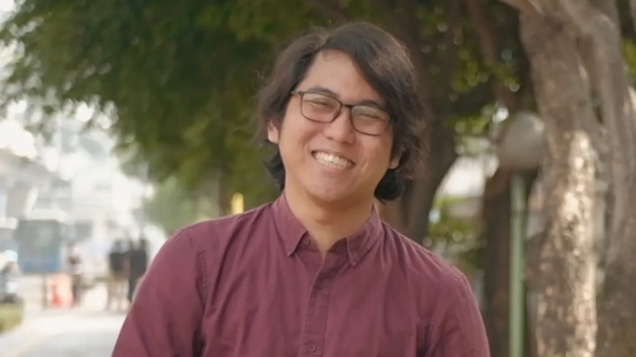 Kisah Hidup Bagja Prawira, Seorang Pria Tuli yang Merasa Kondisinya Adalah Anugerah dari Tuhan