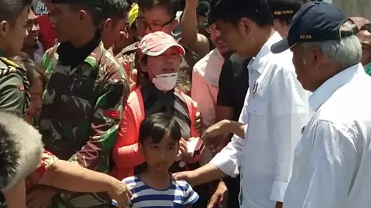 Kisah Ketegaran Izrael, Bocah Korban Gempa Palu Yang Sempat Bertemu Jokowi