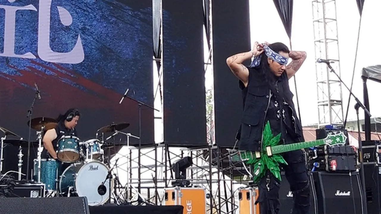 Koil Hingga Edane Tampil Garang di JogjaROCKarta #2 2018