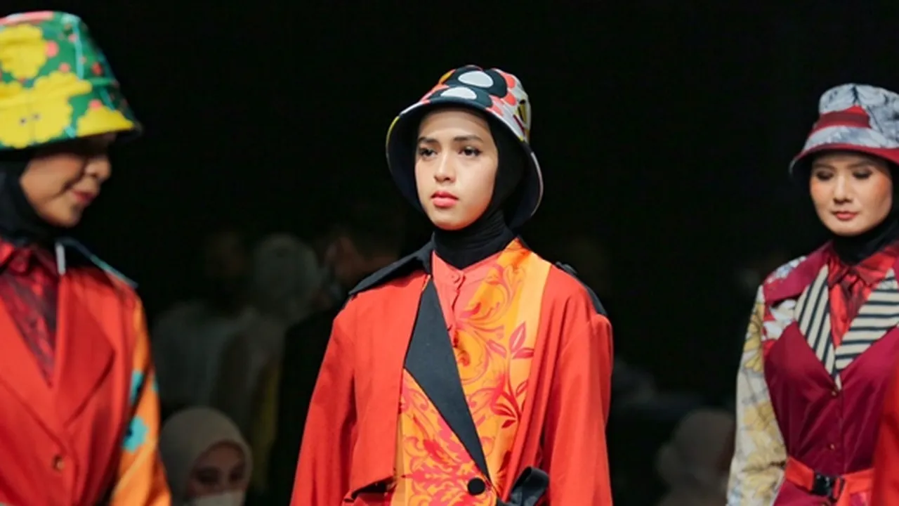 Kolaborasi dengan 2 Desainer Ternama, Pakaian Muslim Ala Rose.ma.Lina Siap Jadi Trend Fashion Terkini Kolaborasi dengan 2 Desainer Ternama, Pakaian Muslim Ala Rose.ma.Lina Siap Jadi Trend Fashion Terkini