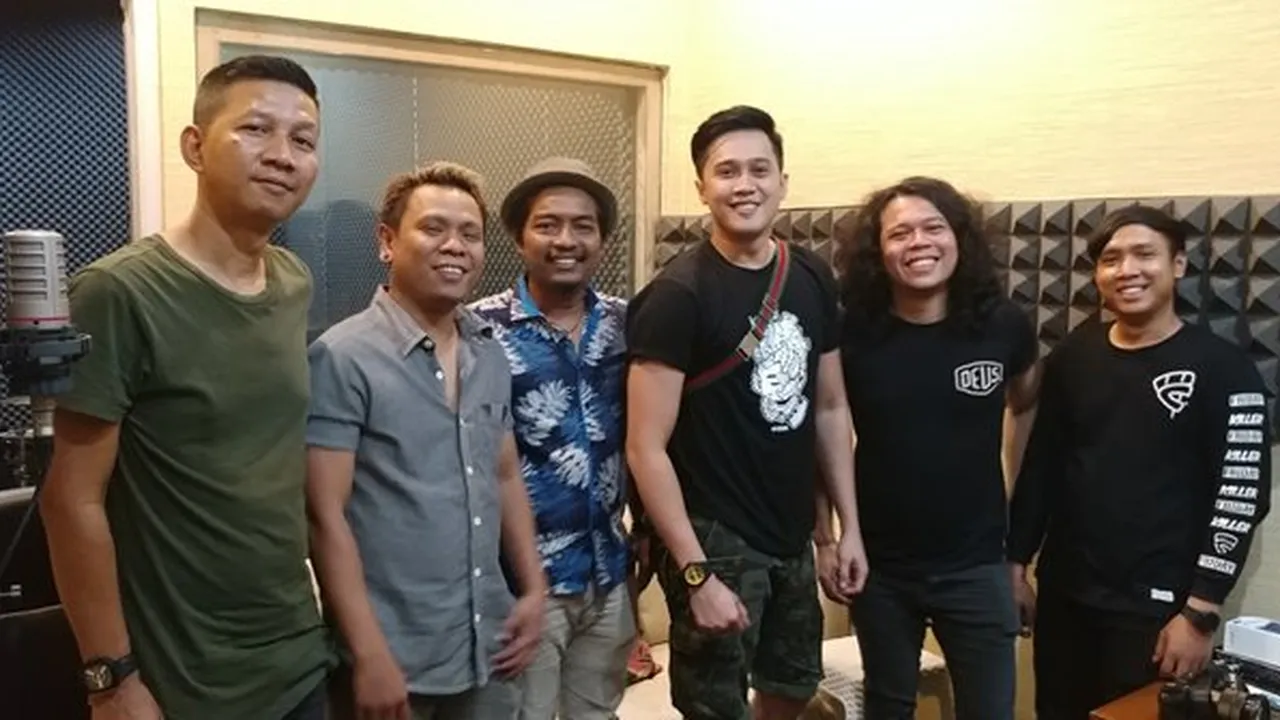 Kolaborasi dengan Rowman Ungu, Tiga Band Persembahkan 'Puber'