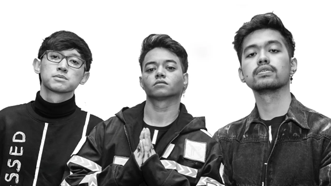 Kolaborasi Maut! Weird Genius, Tokyo Machine dan Lights Rilis Video Klip 'Last Summer'