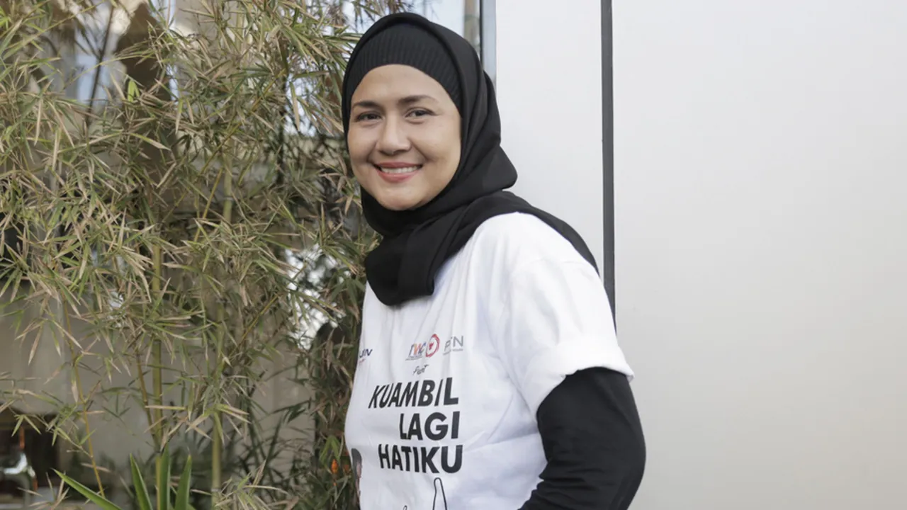 Kondisi Ria Irawan Dikabarkan Drop, Suami: Dia Baik-Baik Saja