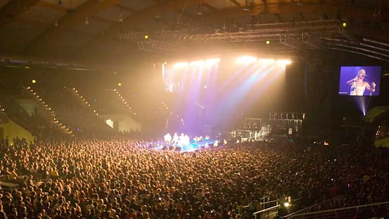 Konser Musisi Dunia Yang Batal Tampil di Indonesia Tahun 2012