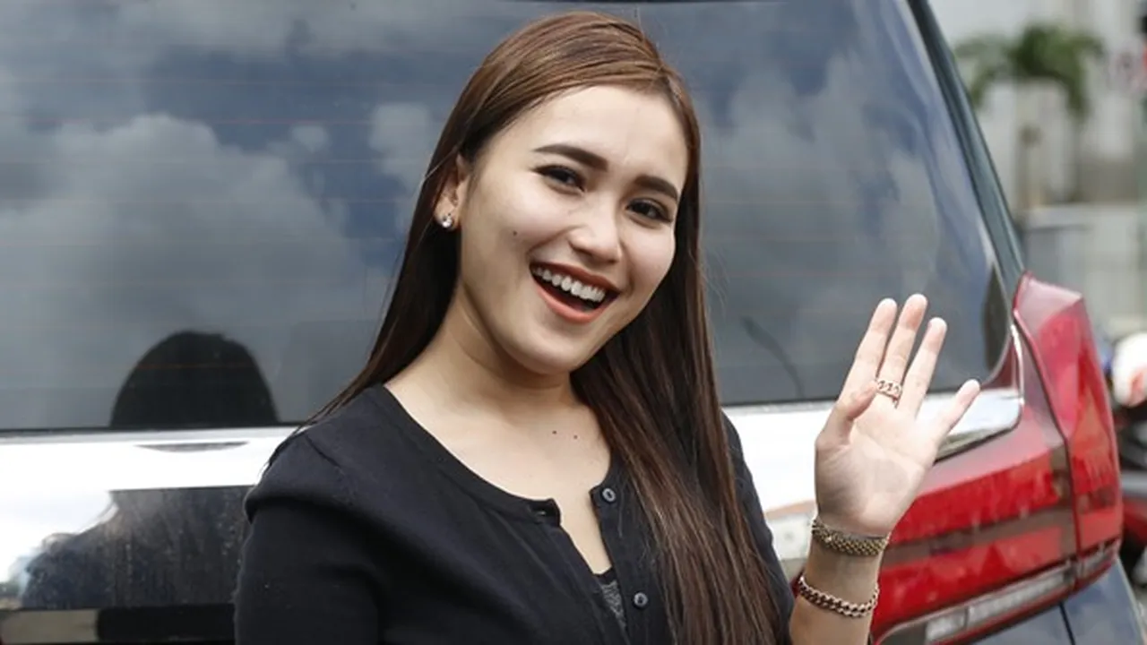 Konsernya Ditunda Karena Virus Corona, Ayu Ting Ting: Enggak Apa-apa Buat Kebaikan Bersama