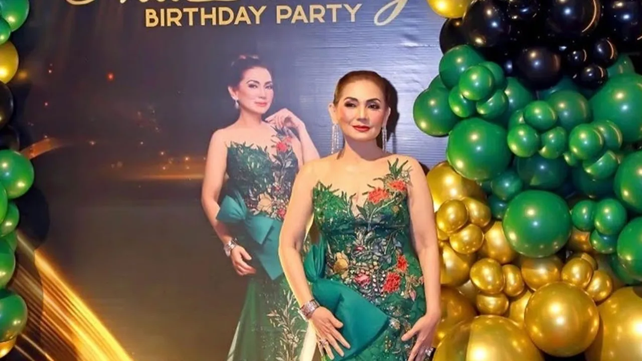Korban CPNS Bodong Siap Sita Aset Nia Daniaty Korban CPNS Bodong Siap Sita Aset Nia Daniaty