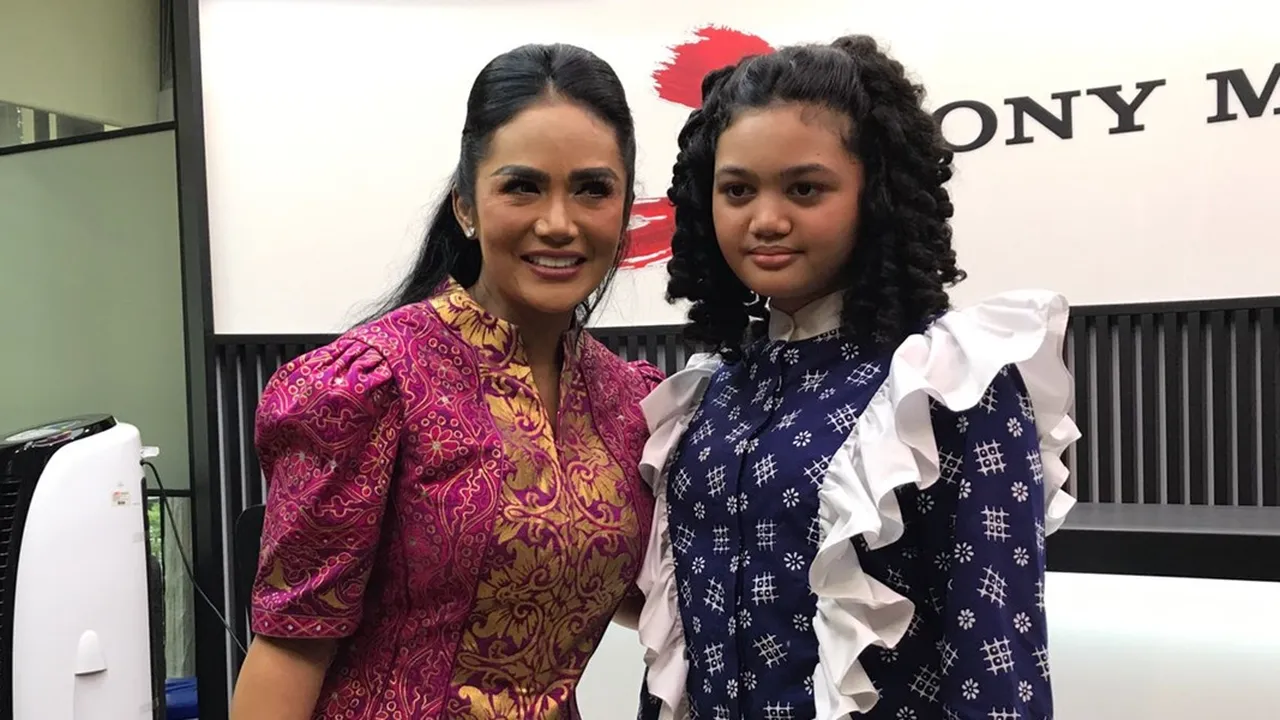 Kris Dayanti Bangga Amora Lemos Masuk Label Sony Music Entertainment Indonesia