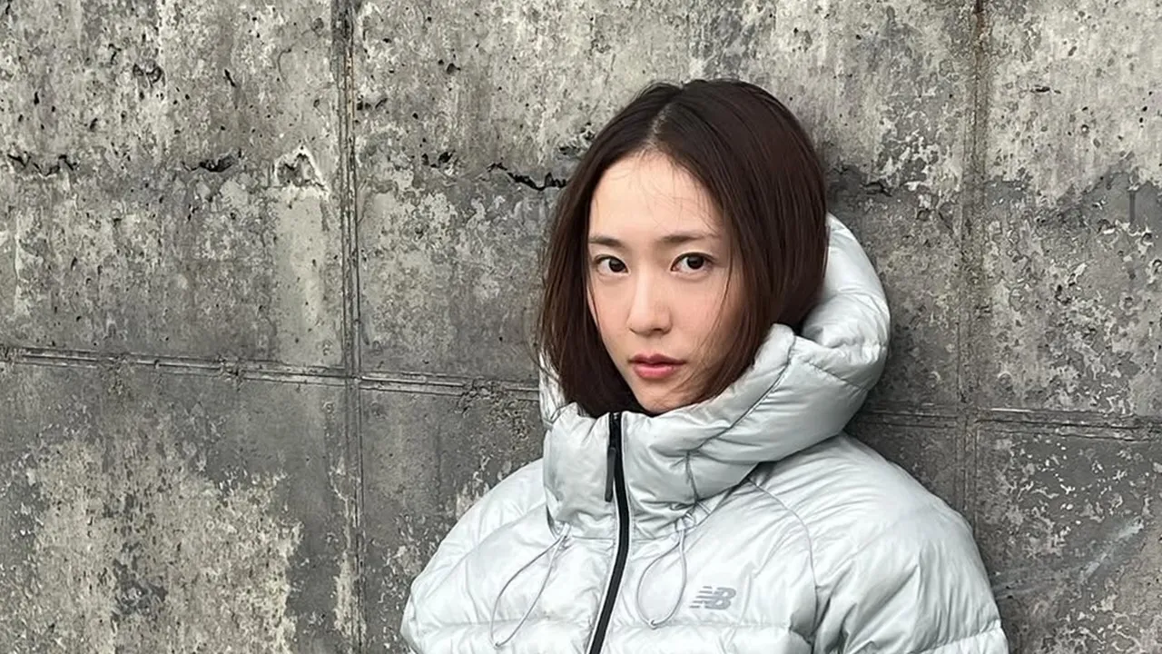 Krystal Jung f(x) Akhirnya Rilis Solitary, Resmi Debut Solo Setelah 16 Tahun Jadi Idol K-Pop