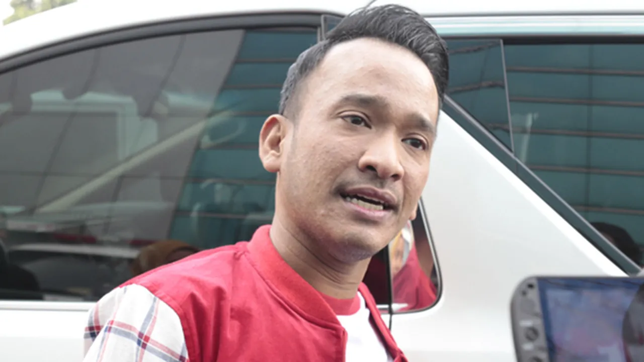 Kuliah di UBK, Ruben Onsu Merasa Mendapat Amanat Dari Julia Perez Kuliah di UBK, Ruben Onsu Merasa Mendapat Amanat Dari Julia Perez