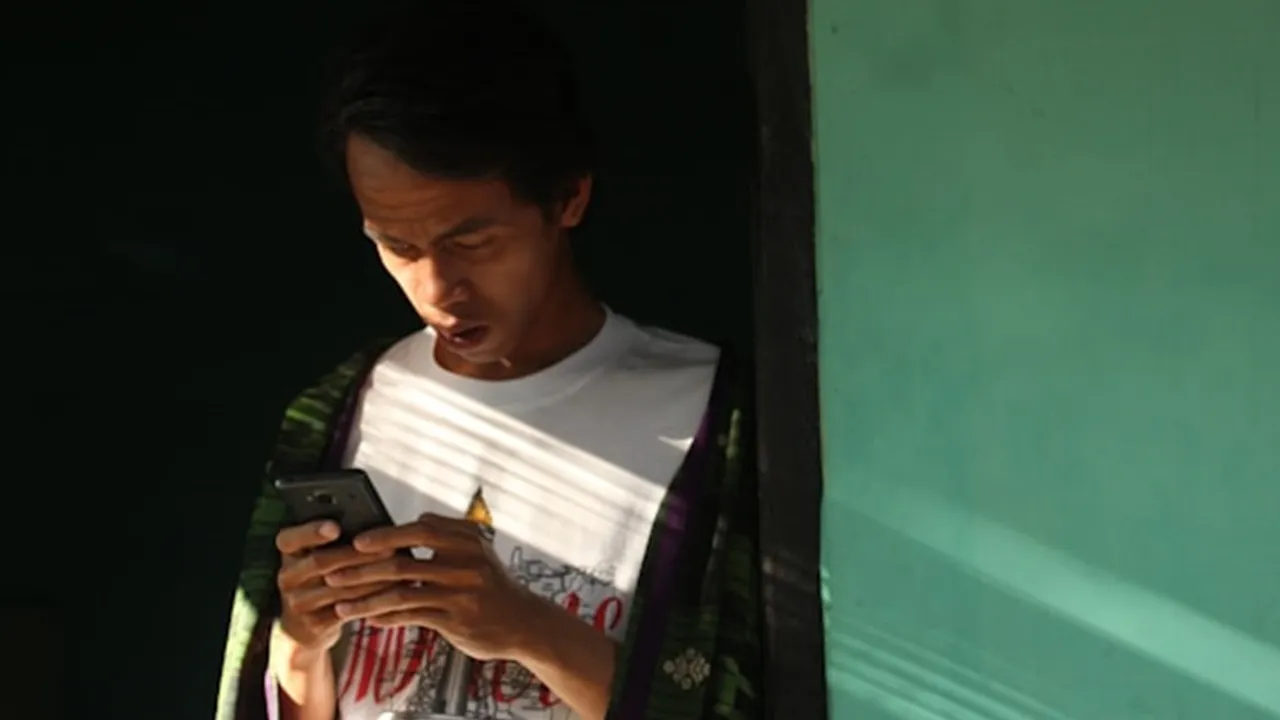 Kumpulan Kata Kata Jawa Lucu Terlengkap untuk Status Media Sosial