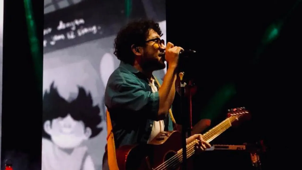 Kunto Aji Gelar Buka Tour Konser Album Terbarunya di Kota Malang, Ada Beberapa Sesi Intimate Bersama Fans Juga!