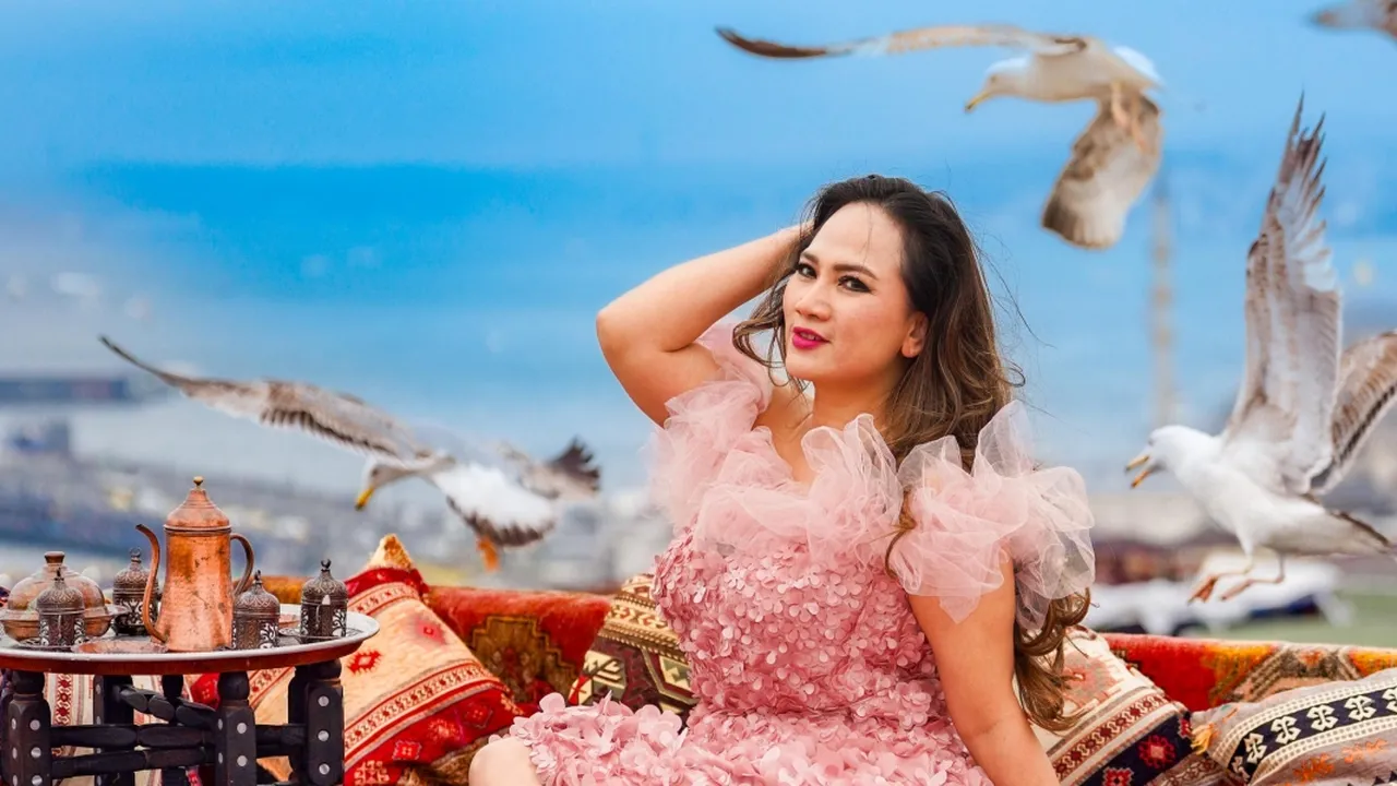 Lady Vien Nikmati Liburan 10 Hari di Turki, dari Istanbul hingga Cappadocia Lady Vien Nikmati Liburan 10 Hari di Turki, dari Istanbul hingga Cappadocia