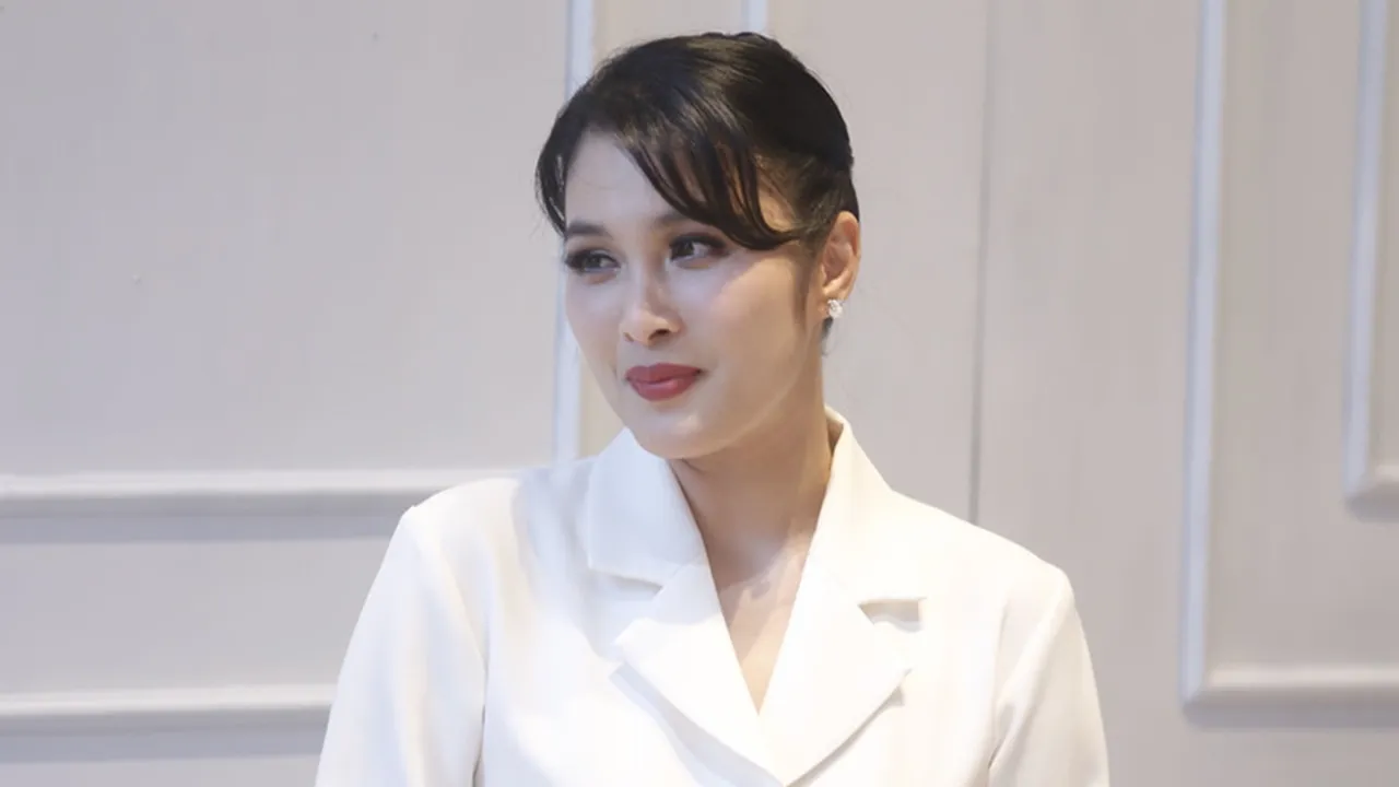 Lagi Bangun Rumah Baru, Ini Cerita Sandra Dewi: Sudah Pindah 3 Kali Lagi Bangun Rumah Baru, Ini Cerita Sandra Dewi: Sudah Pindah 3 Kali