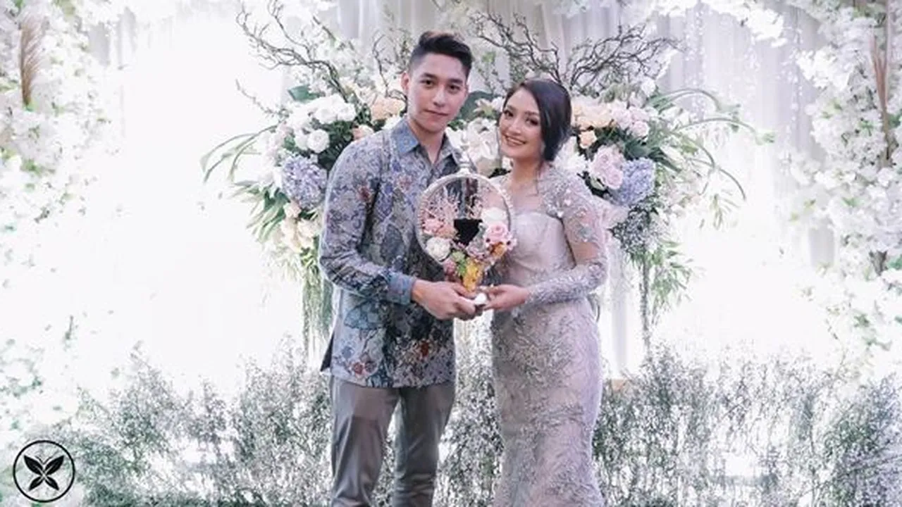 Lagi LDR, Ucapan Romantis Krisjiana Baharudin Pada Siti Badriah Bikin Baper!