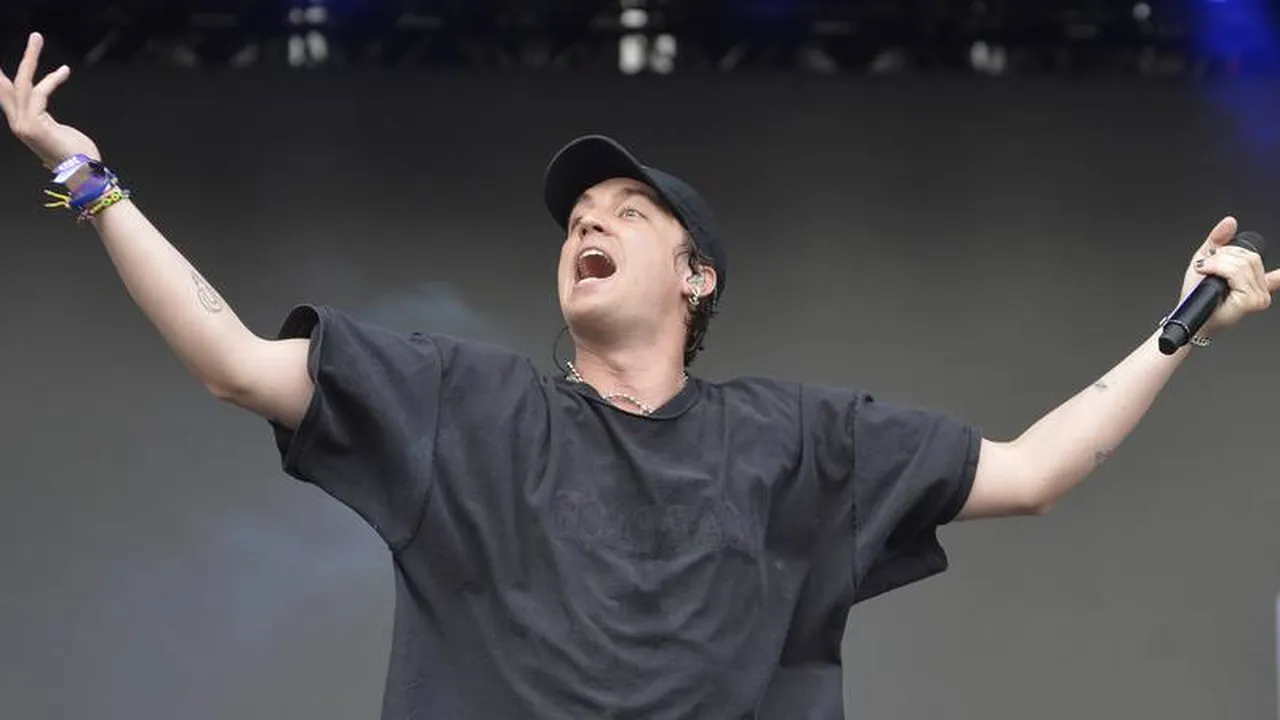 Lany Buka Konser Pertama dengan 'Thick and Thin'