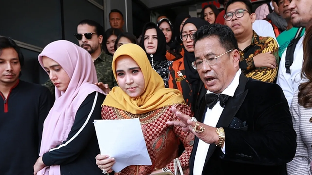 Laporkan Galih Ginanjar ke Polisi, Fairuz A Rafiq Tolak Berdamai