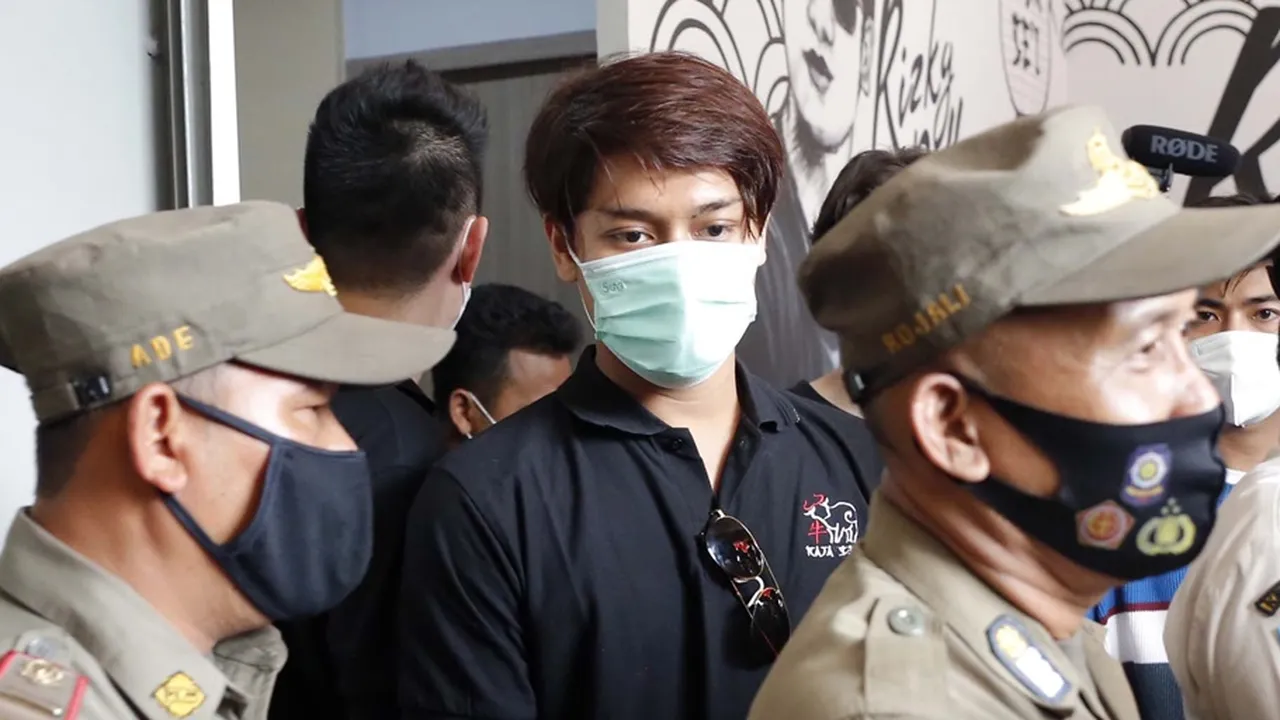 Launching Restoran Baru, Rizky Billar Dibubarkan Satpol PP Karena Diduga Langgar Protokol Kesehatan