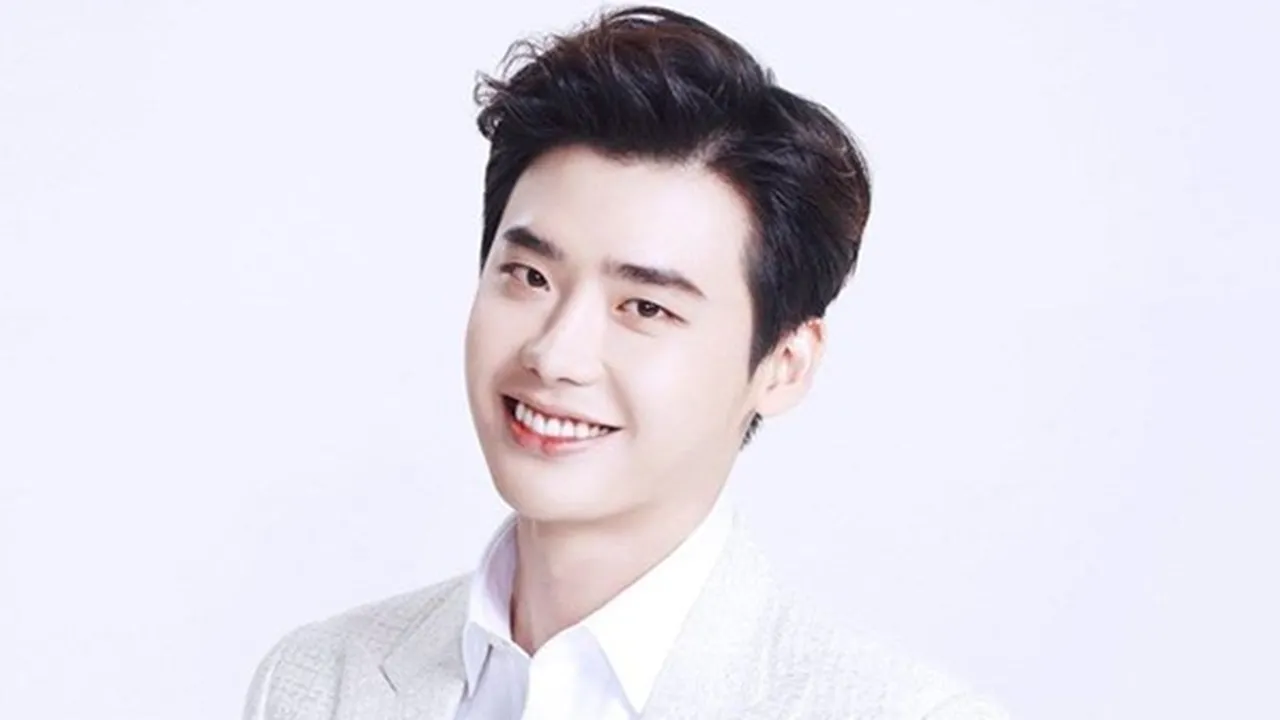 Lee Jong Suk Konfirmasi Drama tvN, Pertama Kali Main Komedi Romantis