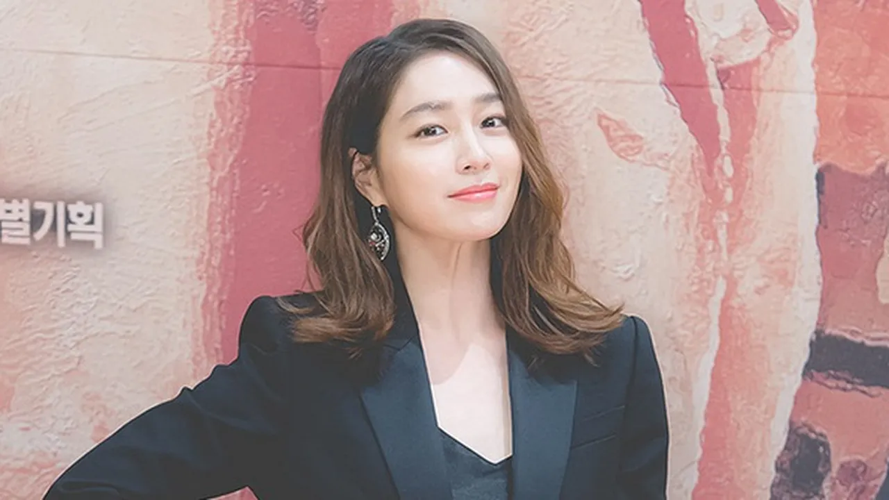 Lee Min Jung Bahagia Dapat Kiriman Truk Makanan Dari Anaknya