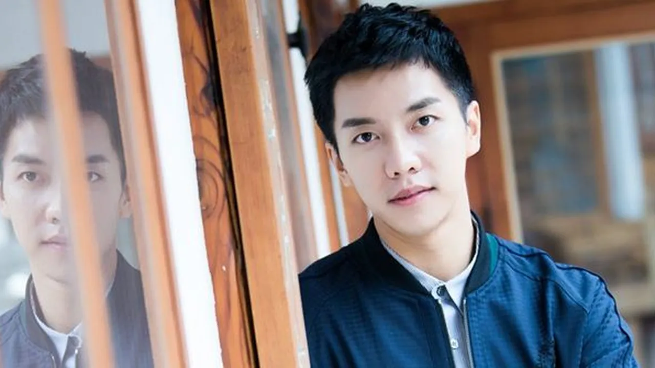 Lee Seung Gi Sedang di Jogja, Beli Jajan Cenil Lopis di Mbah Satinem