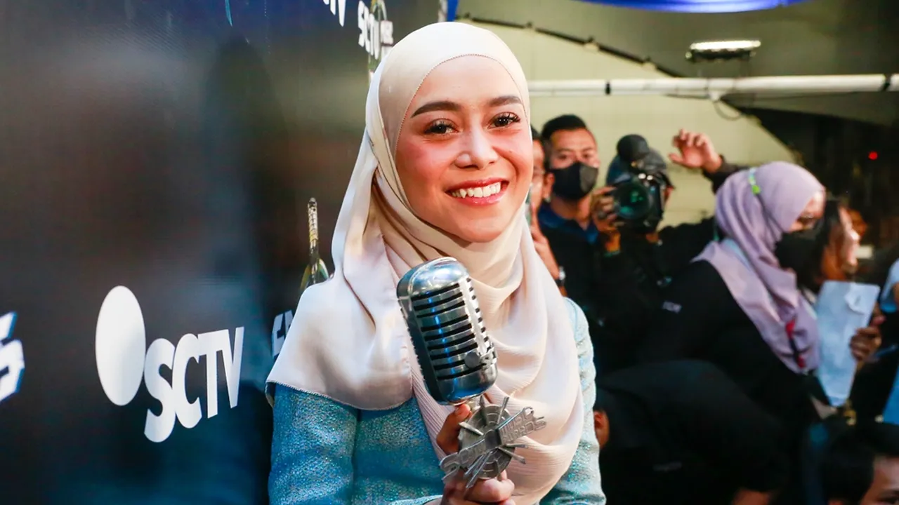 Lesti Kejora Muncul Perdana di Layar Kaca, Disambut Empat Penghargaan SCTV Music Awards 2023