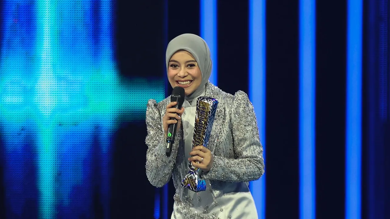Lesti Kejora Ungkap Momen Manis Jadi 'MUA' Pribadi Suami