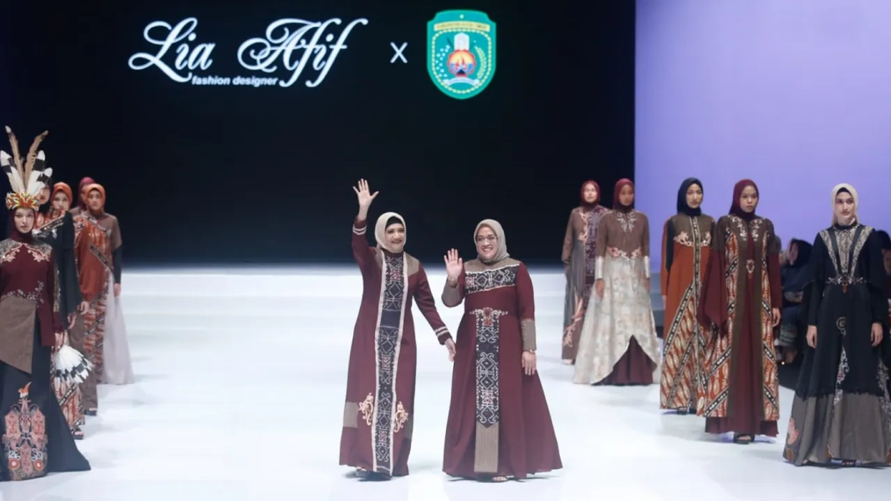 Lia Afif Hadirkan Koleksi 'Rakata Andala' di Indonesian Fashion Week 2023, Apa Maknanya?