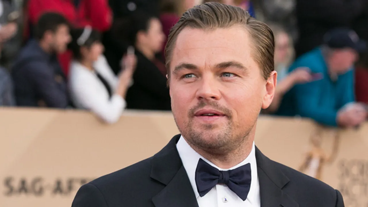 Liburan ke Prancis, Leonardo DiCaprio Cium Mesra Pacar Barunya