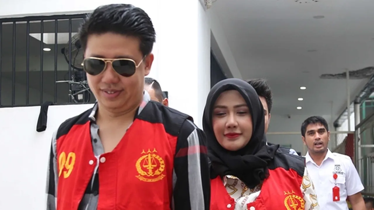 Tahu Anaknya Kangen, Rey Utami Minta Dibawakan Baju Putranya yang Penuh Keringat