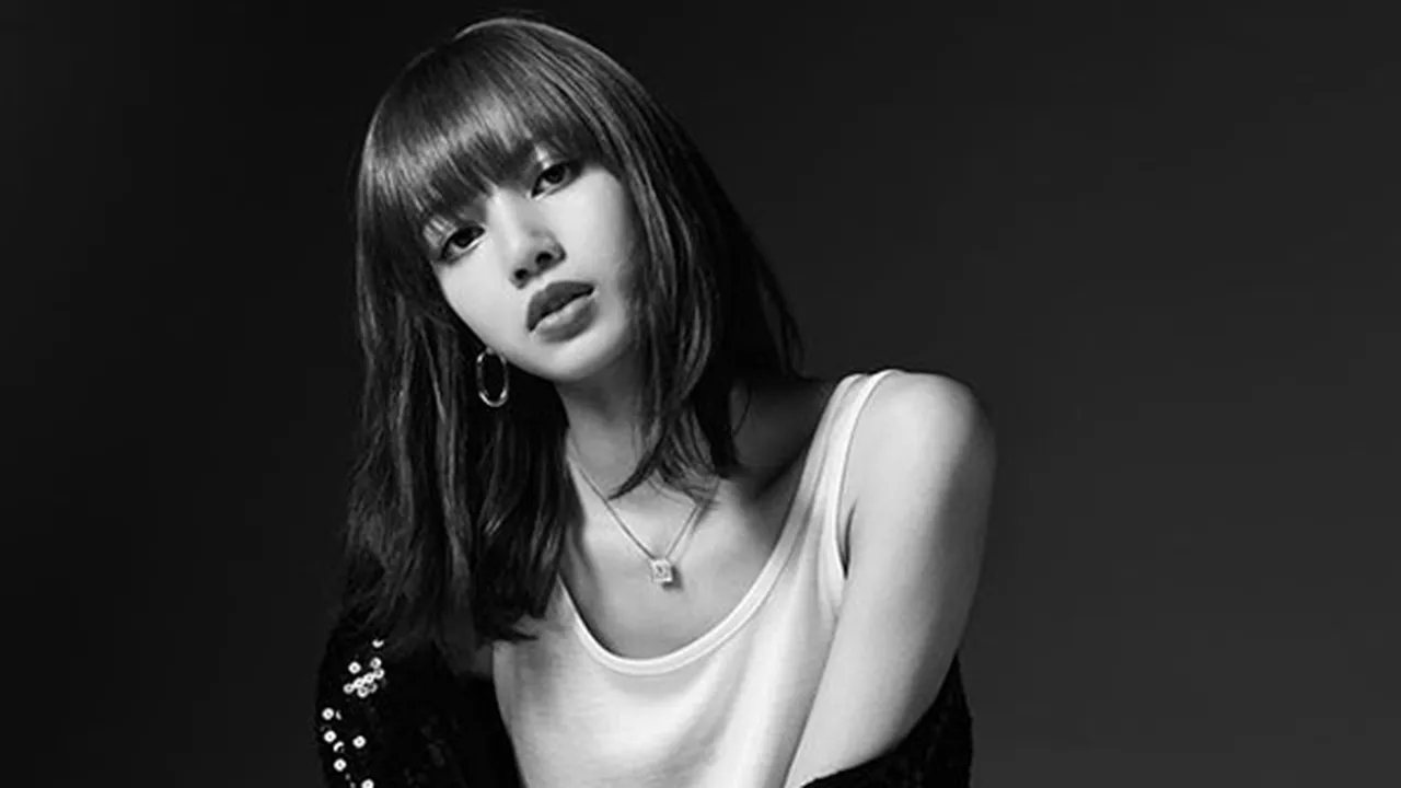 Lisa BLACKPINK Buktikan Kecantikan Abadi Lewat Postingan Terbaru di IG