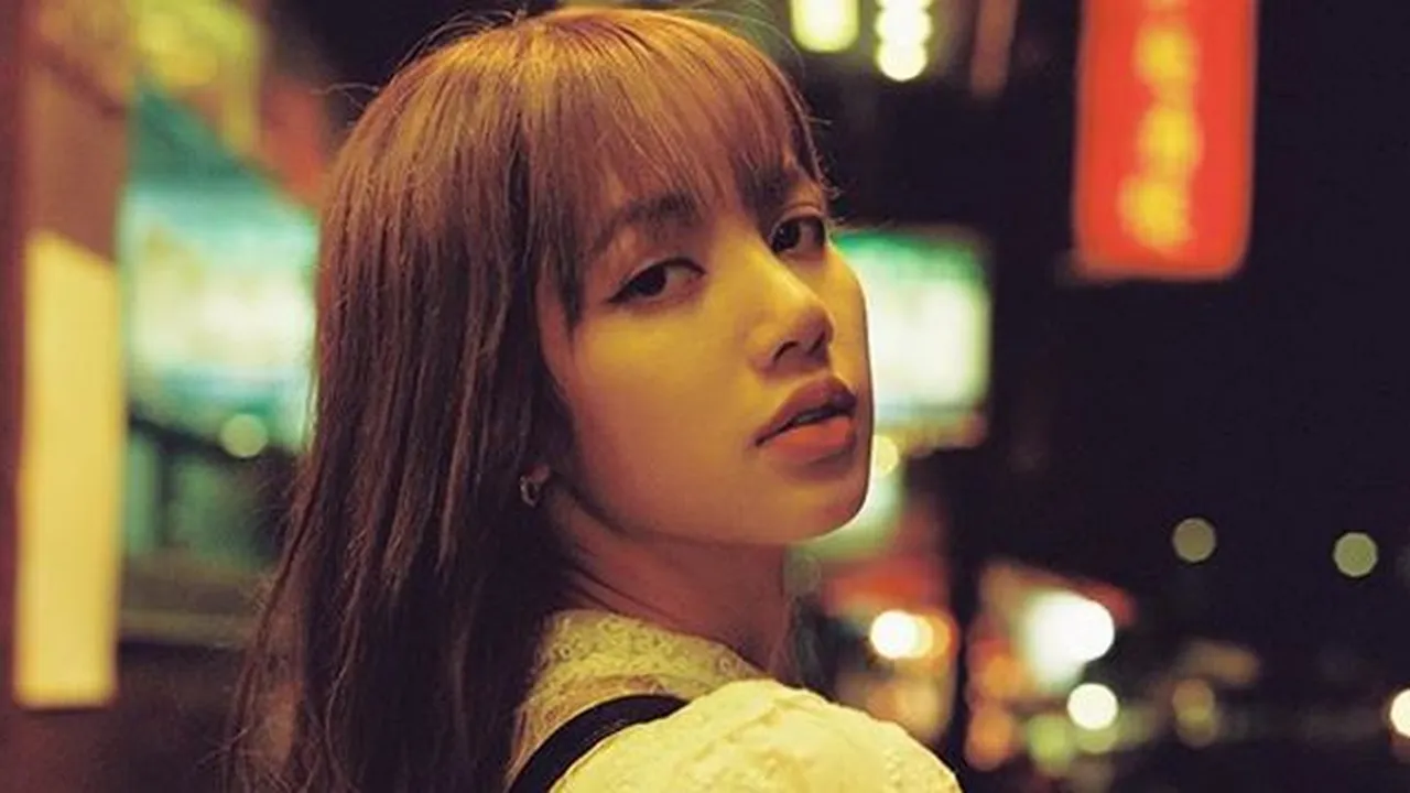 Lisa BLACKPINK Jadi Juara Pertama '100 Wajah Tercantik di Asia 2019'