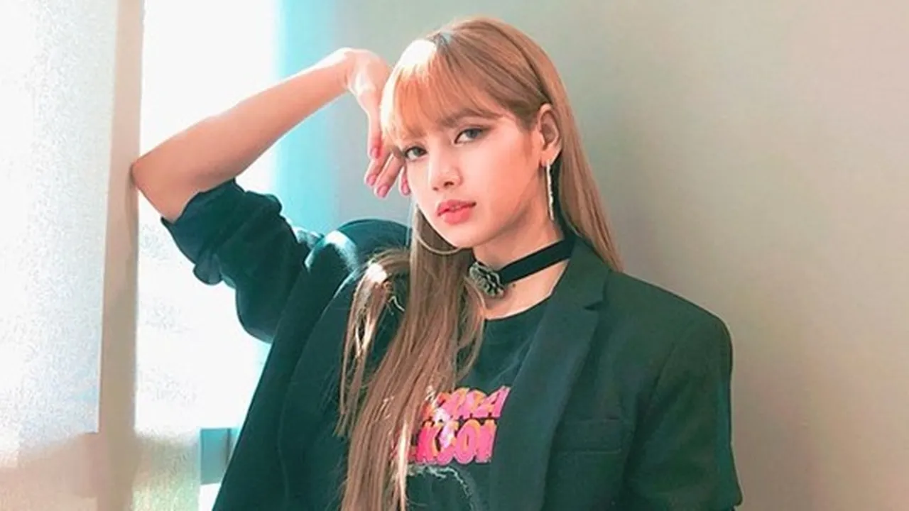 Lisa BLACKPINK Jadi Korban Rasisme, Fans Bikin Trending #RespectLisa
