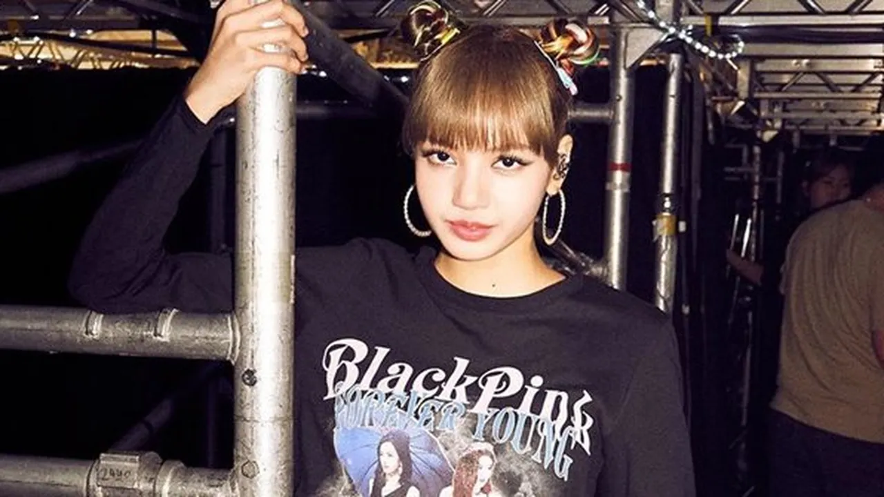 Lisa BLACKPINK Tampil Mempesona Bintangi Iklan Operator di Thailand