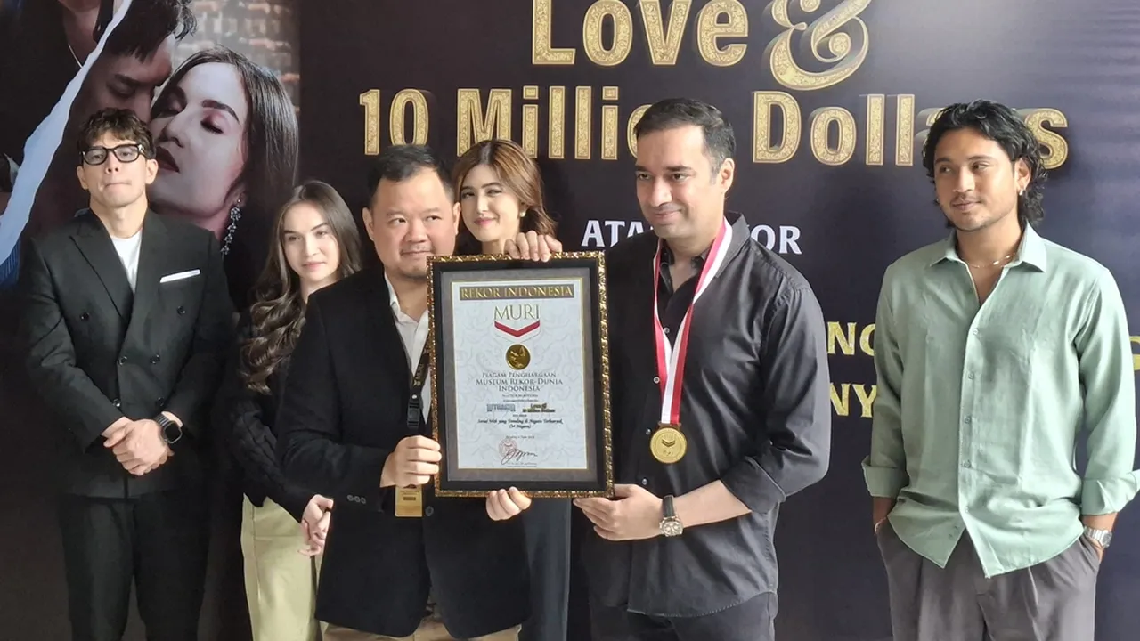'LOVE & 10 MILLION DOLLARS' Cetak Rekor MURI, Trending di 34 Negara