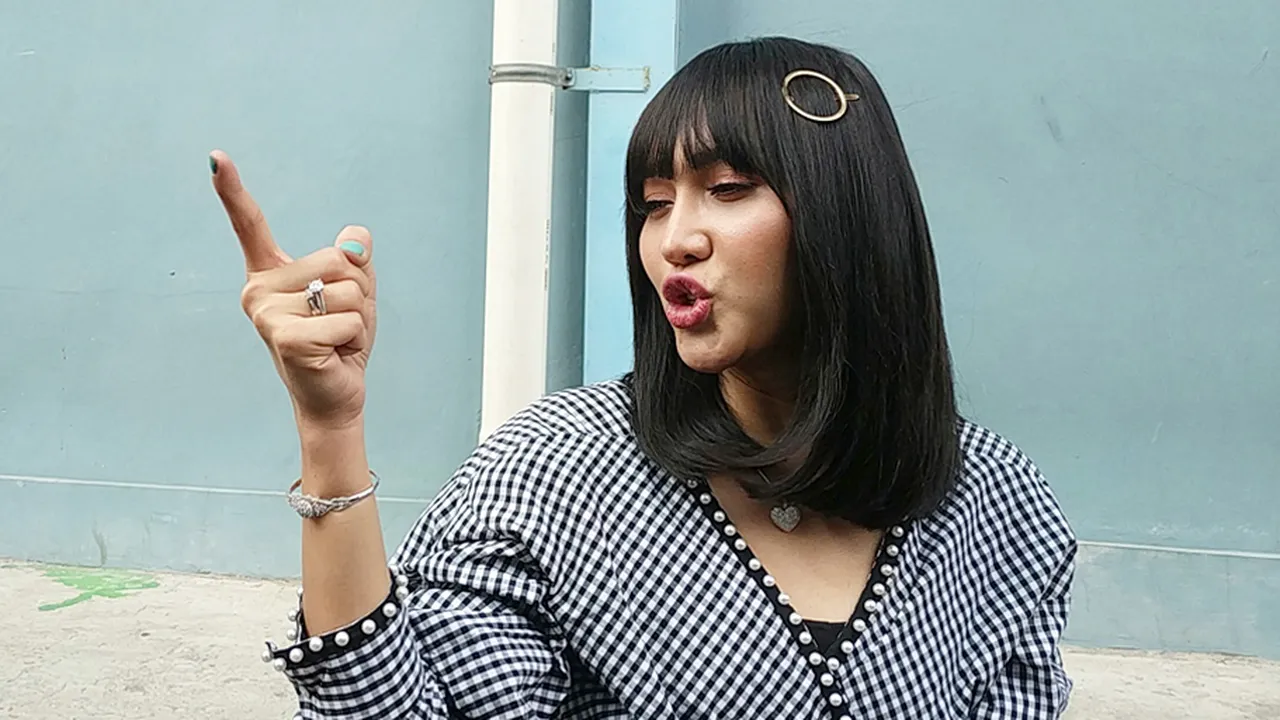 Lucinta Luna Cemburu Ayu Ting Ting Masuk Nominasi 100 Wanita Tercantik Dunia