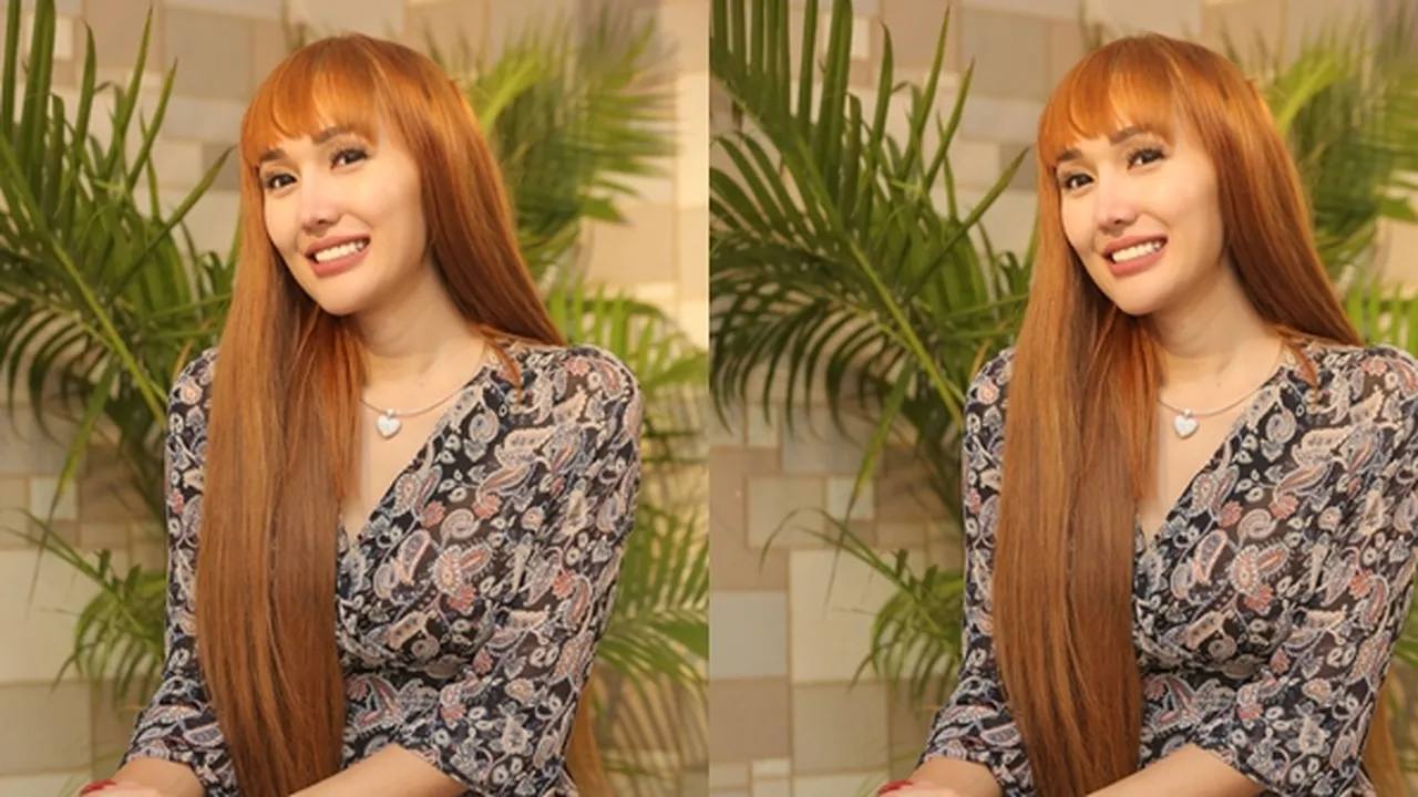 Lucinta Luna Pakai Outfit Serba Barbie, Tirukan Gaya Lisa Blackpink?