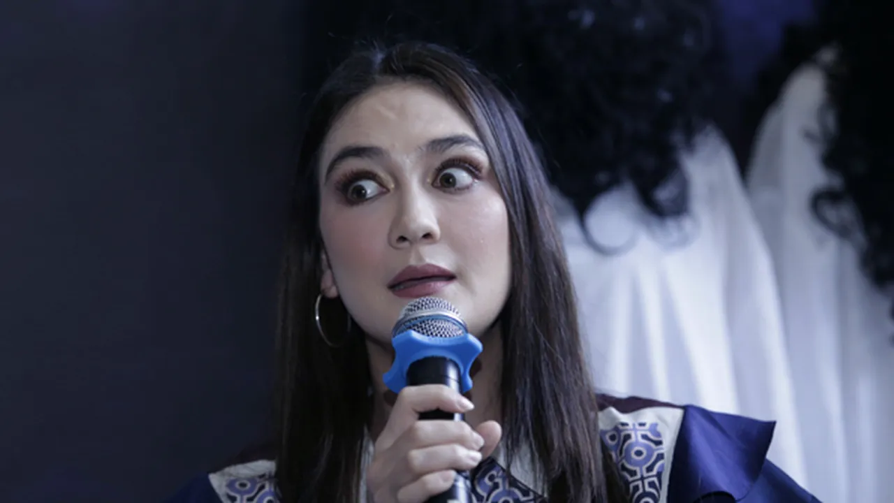 Luna Maya Belum Siap Bicara Soal Hatinya Yang Patah
