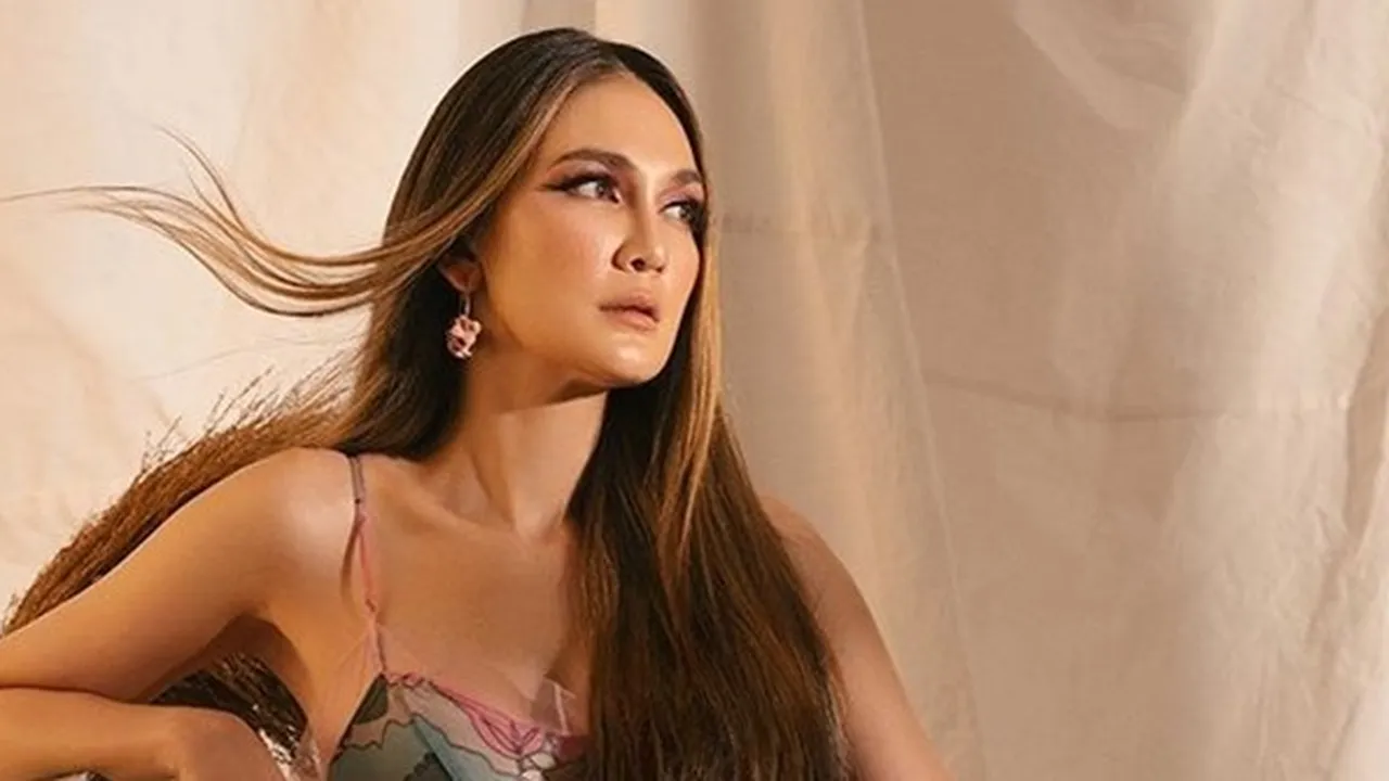 Luna Maya Ultah, Ariel Masih Ucapkan Selamat Tapi Gak Ngasih Kado Luna Maya Ultah, Ariel Masih Ucapkan Selamat Tapi Gak Ngasih Kado