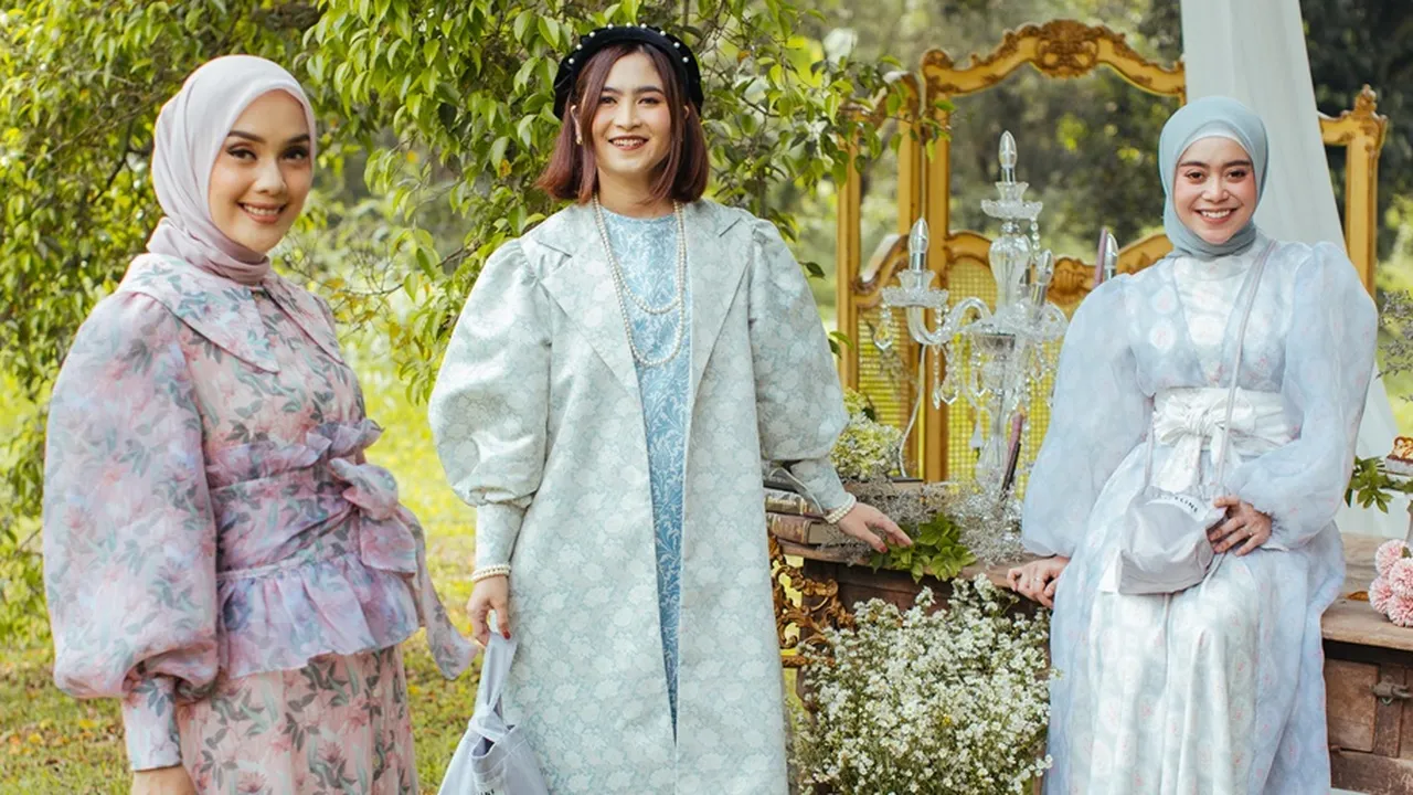Luncurkan Koleksi Terbaru Dewi Raya, Sideline Kembali Berkolaborasi dengan Lesti Kejora